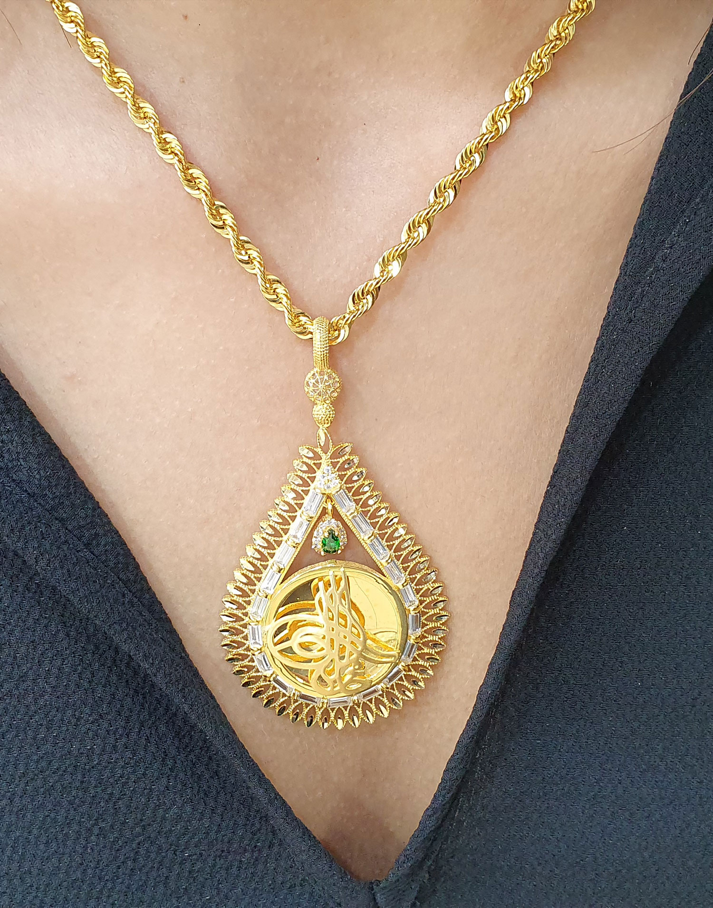 14 Ayar Altın Kaplama Tuğra Kolyesi Ücretsiz Kargo & Kapıda Ödeme İmkanı İle Sizde Sevdiklerinizi Mutlu Edin ❤️‍🔥💛